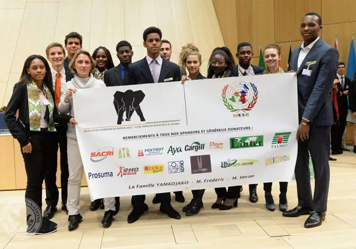 foxtrot-international-sponsorise-le-lycee-blaise-pascal-au-fermun-2017