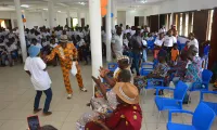 celebration-de-la-fete-des-meres-foxtrot-aux-cotes-des-femmes-dazito