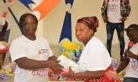 celebration-de-la-fete-des-meres-foxtrot-aux-cotes-des-femmes-dazito
