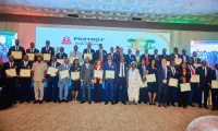 foxtrot-international-decerne-52-medailles-dhonneur-du-travail-a-36-agents